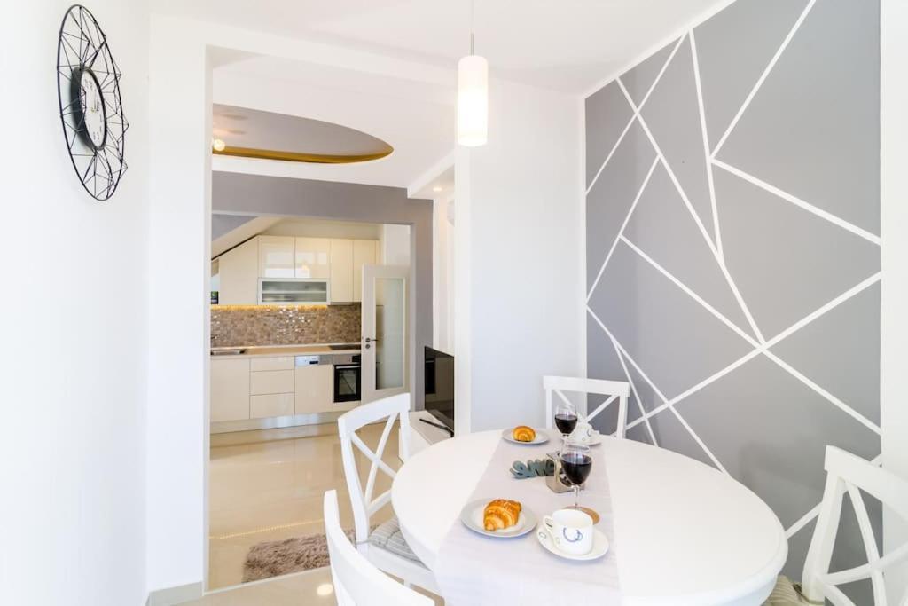 Sea View Apartment 10 Minutes Walk From Old City Dubrovnik Eksteriør bilde